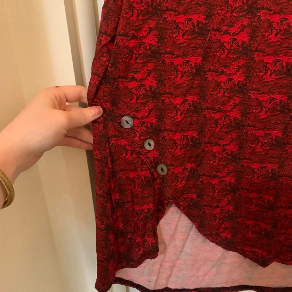 Red Patterned Women's Top - Picture 2 of 3